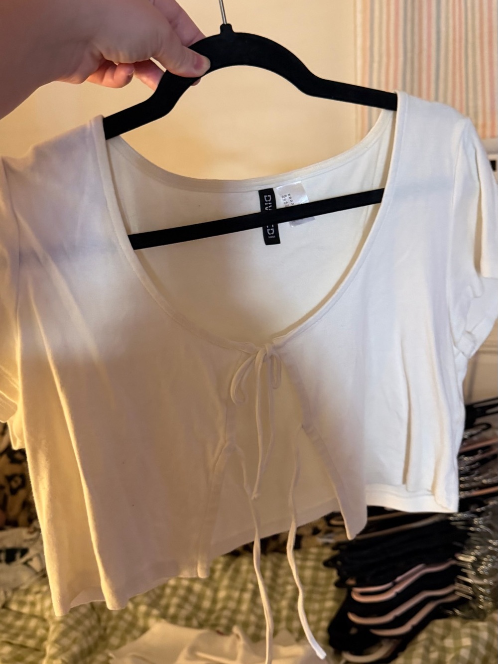 Source Unknown White Tie-Front Crop Top